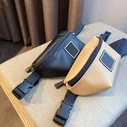 Lyxig designers midja väskor Messenger Bags Medium Modig stil kan hålla mobiltelefon plånbok bankkort som behövs i sommar stor kapacitet och praktisk trevlig