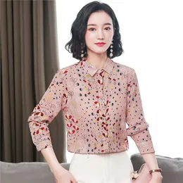 Koreański Moda Jedwabny Kobiety Bluzki Satyna Długie Rękaw Damskie Koszule Dot Wzór Biuro Lady Blusas Largas Plus Rozmiar Damskie Topy 210531
