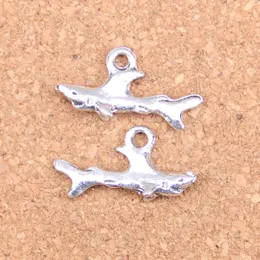 109 sztuk Antique Srebrny Bronze Plated Shark Charms Wisiorek DIY Naszyjnik Bransoletka Bransoletka Ustalenia 24 * 12mm