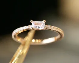 Guld Jewlery Silver Ring Luxury Designer Rostfritt Stål Kristall Rhinestone Diamant Pave Channel Inställning Kvinnors Vit Skräddarsydda Bröllopsringar Julklappar