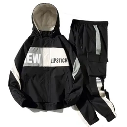 Mäns Tracksuit Man Två Piece Set Sweatsuit Polyester Overaller Leisure Suit Hooded Jackor och Hip Hop Harlan Pants 210917