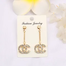 18-karatowy pozłacany pompon Projektant litery Dangle Stud Długie kolczyki 925 Srebrny kryształ Geometria Luksusowa marka Kobiety Rhinestone Wedding Party Biżuteria Akcesoria