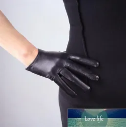 Women's short design sheepskin gloves thin genuine leather gloves touch screen black motorcycle glove R630 Factory price expert design Quality Latest Style