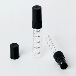 50 pçs / lote 5ml frasco de amostra com calibração vazio frasco de perfume preto viagens portáteis