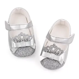 Baby Girls Shoes itddler Fashion Fashion Crown Princess Non-Slip Rubber Soft-Sole Flat Pu First Walker Newborn Mary Janes