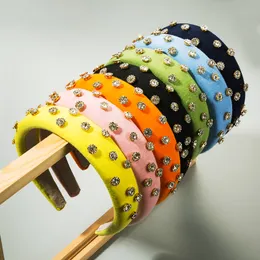 Elegancka Świecająca Rhinestone Wyściełana Pałąk Wysokiej Jakości Cukierki Kolor Tkaniny Sponge Hairband Girls Heatwear Headpieces