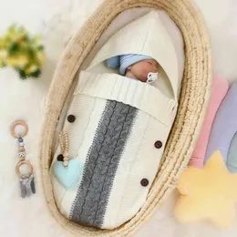 Född Baby Boy Girl Sticka Sova Bag Kläder Vår Höst Vinter Spädbarn Håll filt 210429