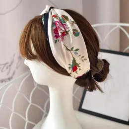 Seide Kreuz geknotet Frauen Stirnbänder Mode Luxus Mädchen Blumen Haarbänder Schal Zubehör Geschenke Headwraps ohne Box