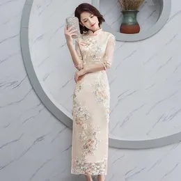 民族服パーティー女性のドレス高級中国風のエレガントな宴会ロングQipao Oriental女性の結婚式スリムプロムチャイナ草原vestido s-