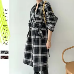 Women Plaid Overcoat Winter 50's 60's Vintage Lapel Loose Belted Office Lady Thickened Warm Woollen Cardigan Coats 210608