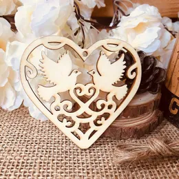 Marcador 10pcs Love Bird Wood Gift Forma Heart Forma Lindo papelería Marcaderos Decoración de la fiesta DIY Etiquetas colgadas