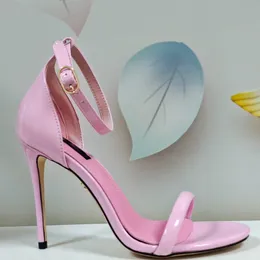 tasarımcı kadın Sandalet parti moda Leopar Baskı parlak deri Dans ayakkabısı seksi topuklu Süper Bayan düğün Metal Kemer tokası Yüksek Topuk Kadın ayakkabı boyutu 35-42 kutu ile