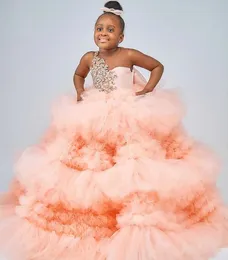 2021 Kryształy Sheer Neck Tiers Tutu Flower Girl Dresses Fashion Tulle Elegancki LIlittle Kids Urodziny Koranki Weddding Suknie