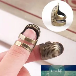 1PCS Old Retro Handworking Sewing Thimble Finger Protector Needle Work Home Sewing Clothes Sweater Household Accessories