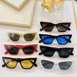 Yeni Açık Gözlük Tasarımcısı Erkekler Ve Kadınlar Yaz Kapalı Stil Degrade Lens Anti-Ultraviyole Retro Kare Plaka Tam Çerçeve Beyaz Moda Gözlük Kutusu