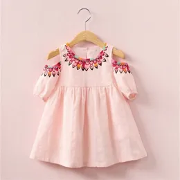 肩の赤ん坊の女の子のドレス夏3四半期の袖の綿の子供服2-6Y LT022 210610