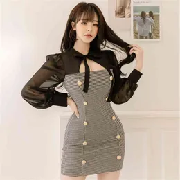 Sexig Lace Korean Ladies Långärmad Bow Holow Out Night Club Plaid Mini Tight Dress for Women China Clothing 210602