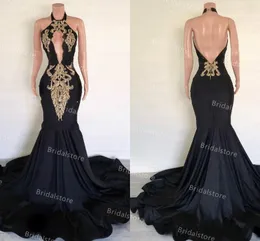 Elegant svart och guld sjöjungfru prom klänningar för afrikanska tjejer nyckelhål framhalter Baklösa satin långa kvällsklänningar Vestidos de noche Largos Robe Sirene