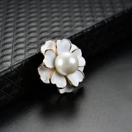 Kvinnor Pearl Flower Brosch Pins Svart Vit Enamel Brooches Business Soats Tops Badge Men Mode Smycken Will och Sandy