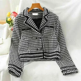 Plaid Kobieta Kurtka Kort Woolen Jacka Kvinnor Höst Vinter England Långärmad Outwear Crop Top Mujer Chaqueta 210514