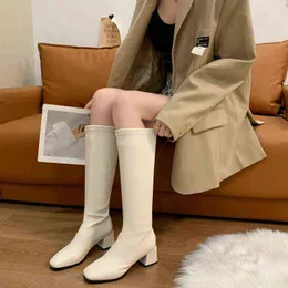 新しい2021年秋と冬のファッショントレンドホットスタイルの女性の足首のブーツ暖かい短い豪華な後部ジッパー快適な女性のブーツ42 Y1125