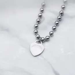 Luxury Designer Pendant 15mm heart Necklaces women stainless steel Hollow bead chain jewelry on the neck Valentine Day