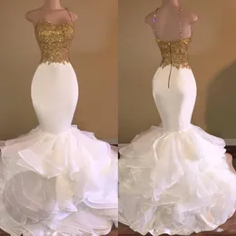 2019 Sexy Mermaid White and Gold Prom Dresses Spaghetti Pasek Aplikacje Koronki Ruffles Organza Backless Long African Bal Sukienka dla absolwenta