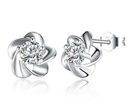 925 Sterling Silver Stud Örhängen Mode Smycken Fem Leaves Blomma med Zirconia Crystal Elegant Style Örhänge för Kvinnor Flickor
