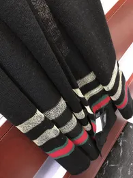 Sciarpe Sciarpa di giunzione lavorata a maglia con filo d'oro di alta qualità in lana, un prodotto di fascia alta, alla moda e caldo in inverno