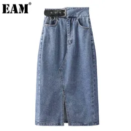 [EAM] High Waist Blue Denim Slit Belt Long Asymmetrical Half-body Skirt Women Fashion Spring Autumn 1DD7449 210512