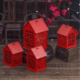 100pcs Creative House Design Wood Chinese Double Happiness Wedding Favor Boxes Candy Box Chinese Red Classical Sugar Case