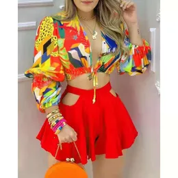 Floral Print Summer Women Two Piece Set Casual Dech V Neck Lace-Up Długi rękaw Topy i Hollow Out Shorts Garnitury