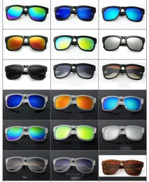 Оптом взрослые классические пластиковые солнцезащитные очки очки ретро винтажные квадратные солнцезащитные очки для женщин мужчины многоцветные мода черные солнцезащитные очки