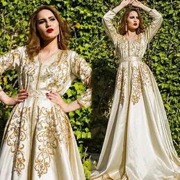 Luxury Ivory Marockan Caftan Evening Dresses Full Sleeves Beaded Golden Appliques Muslim Saudiarabien Formell Gown Prom Dress