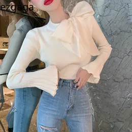 Ezgaga Elegant tröja Jumper Kvinnor Bowknot Koreansk Solid Slim Spring Long Flare Ärm Kontor Lady Pullover Knitwear Fashion 210430