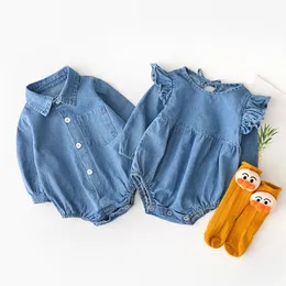 Baby bodysuits bomull skjorta krage cowboy bror syster bär triangulära kryp kläder flicka kläder (ingen socka) 210429