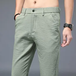 سراويل رجال العلامة التجارية الرجال 2021 التصميم الصيف غير الرسمي hombres pantalones slim pant بنطلون الذكور الخضراء