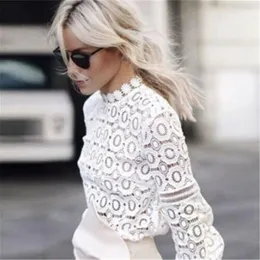 Moda 2021 Kobiet Koronki Crochet Kwiat Bluzki Panie Bawełniane Casual Luźne Koszule Z Długim Rękawem Kobiet Hallow Out White Tops Kobiet