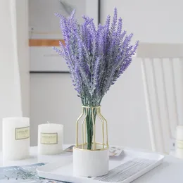 Ghirlande di fiori decorativi 1 pacchetto Romantico Provenza Lavanda Decorazione della casa per vaso da sposa Bouquet artificiale Foglie verdi Grano falso