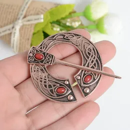 Szpilki, broszki Vintage Wullllund Belt Klamry Viking Broszka Cloak Pin Clipp Ręcznie kuta Średniowieczna Norse Runic Biżuteria dla mężczyzn Kobiety
