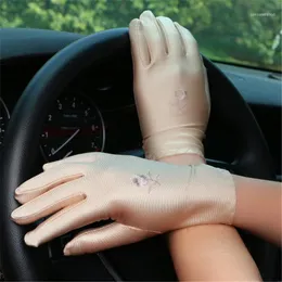 Fem fingrar handskar 1pair mode sommar kvinnors spandex kort elastisk broderad solskyddsmedel kvinnlig UV-korrekt solskydd körning glo
