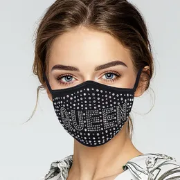 2021 Designer Ansiktsmask Sexig Brev Borr Bomull Masker Dammtät PM2.5 Filter Tvättbar Facemask Rhinestone Type