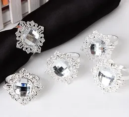 Kolorowe Gem Pierścionek Pierścień Rhinestone Serwetki Holder Rose Flower Serwetki Rings Klamra Wedding Recepcja Strona Dekoracja SN5622