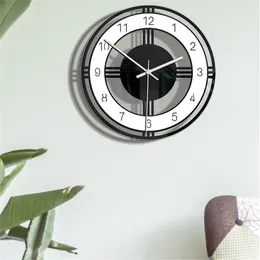 Nordisk stil Fashionabla Enkla Tysta Väggklockor för Heminredning Svart Vit Typ Klocka Kvarts Modern Design Timer 220303