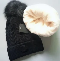 Lyxbönor Hight Quality Men och Wool Sticked Hat Classical Sports Skull Caps Women High-End Casual Gorros Bonnet 24