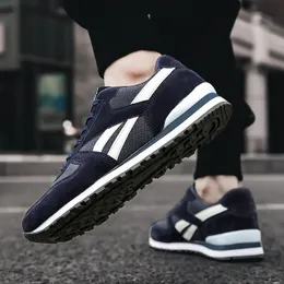 En Kaliteli Klasik Erkekler Ayakkabı Retro Işık Süet Deri Koşu Ayakkabıları Nefes Erkekler Sneakers Sönümleme Kadınlar için Jogging Spor Ayakkabı Eğitmen