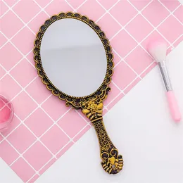 Vintage handhållen spegel bärbar resa personlig kosmetisk präglad blomma hand hållna dekorativa speglar för ansiktsmakeup