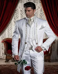 Custom Made White Embroidery Groom Tuxedos Stand Collar Groomsmen Blazer Man Wedding Suits Jacket+Pants+Vest+Tie+Handkerchief X0909