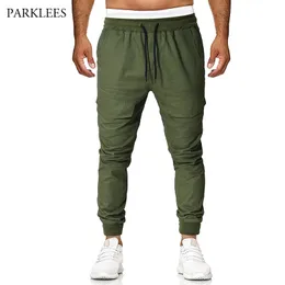 Armé Green Big Pocket Casual Cargo Byxor Mäns Fashion Simple Street Wear Beam Fötter Lösa Sport Mens Casual Trousers Homme 210524