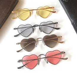 여성 선글라스 패션 여성 태양 안경 심장 모양의 금 미터 프레임 안경 브랜드 디자이너 자외선 원래 케이스와 UV 보호 안경 음영
